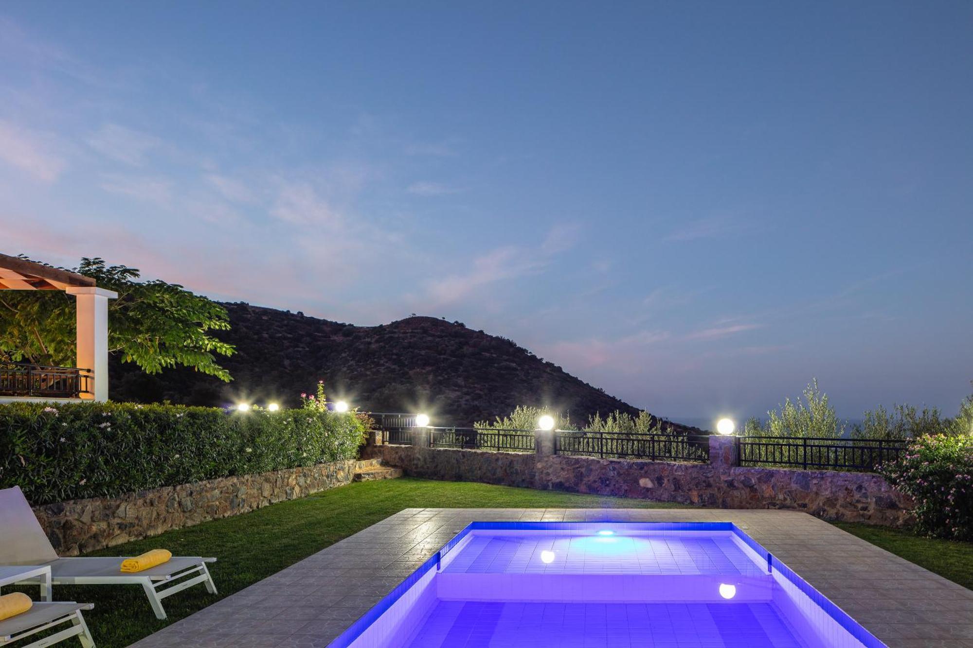 Real Dream Villas, Cretan Gems With Seaviews, By Thinkvilla Bali  Εξωτερικό φωτογραφία